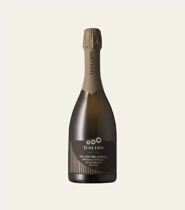 Eine Flasche Daldin Tre Dame Millesimato Brut DOCG der Weinkellerei Daldin